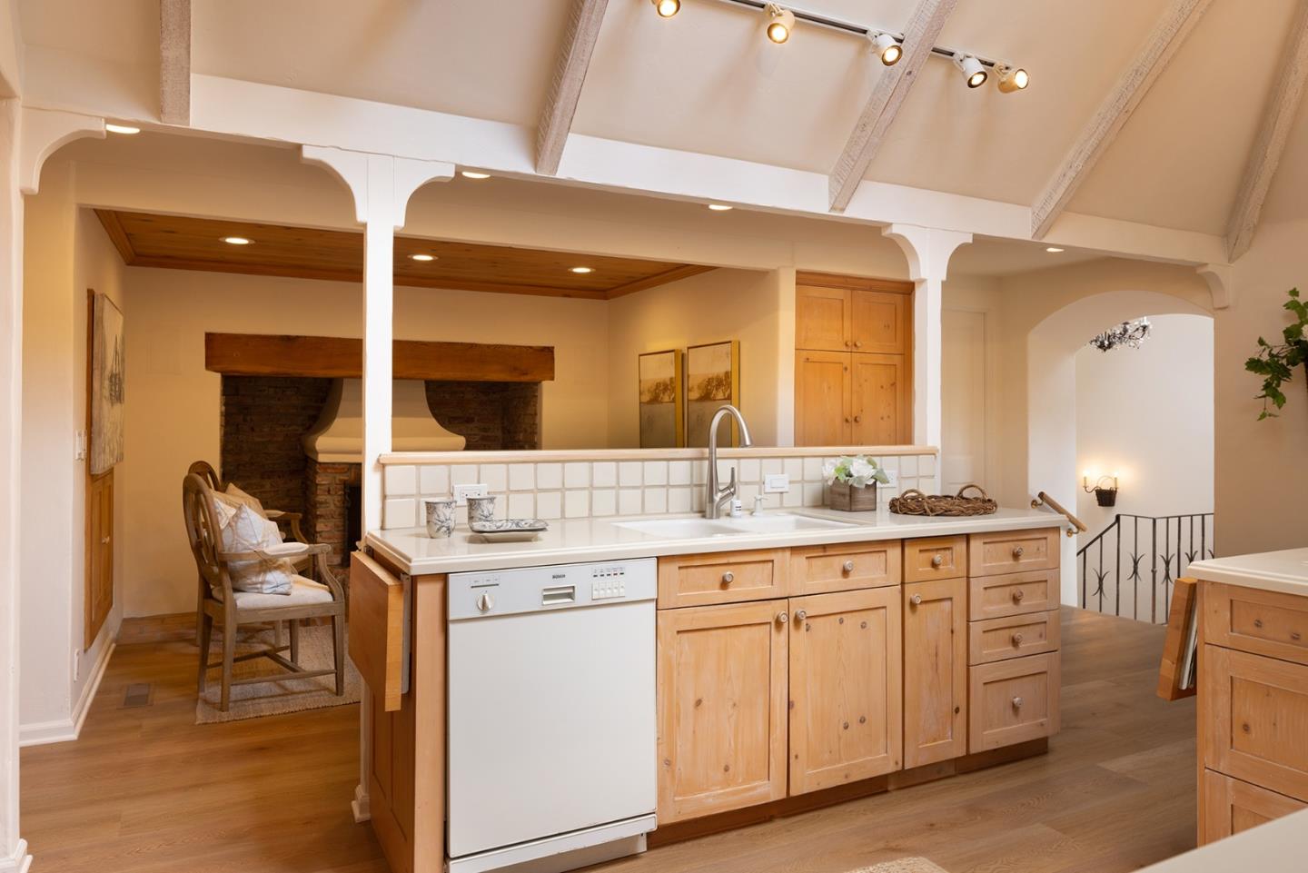 Detail Gallery Image 13 of 38 For 0 Forest 3 Se of 8th Ave, Carmel,  CA 93921 - 3 Beds | 2/1 Baths
