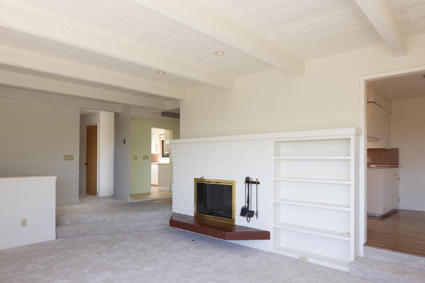 Detail Gallery Image 9 of 23 For 5 Shady Ln, Monterey,  CA 93940 - 3 Beds | 2 Baths