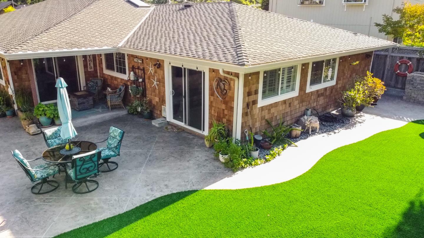Detail Gallery Image 28 of 33 For 300 Hill St, Capitola,  CA 95010 - 2 Beds | 2 Baths