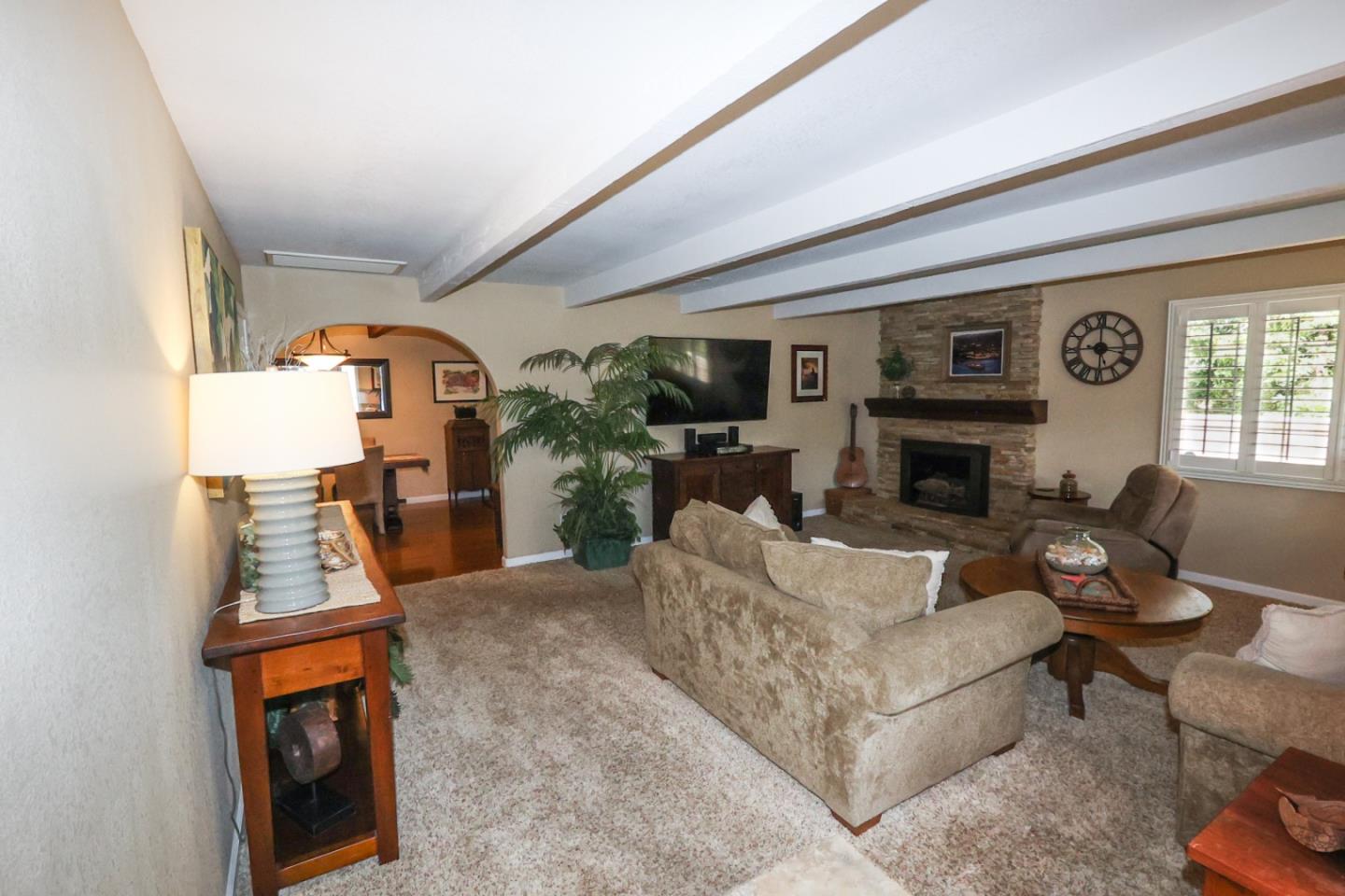 Detail Gallery Image 6 of 33 For 300 Hill St, Capitola,  CA 95010 - 2 Beds | 2 Baths