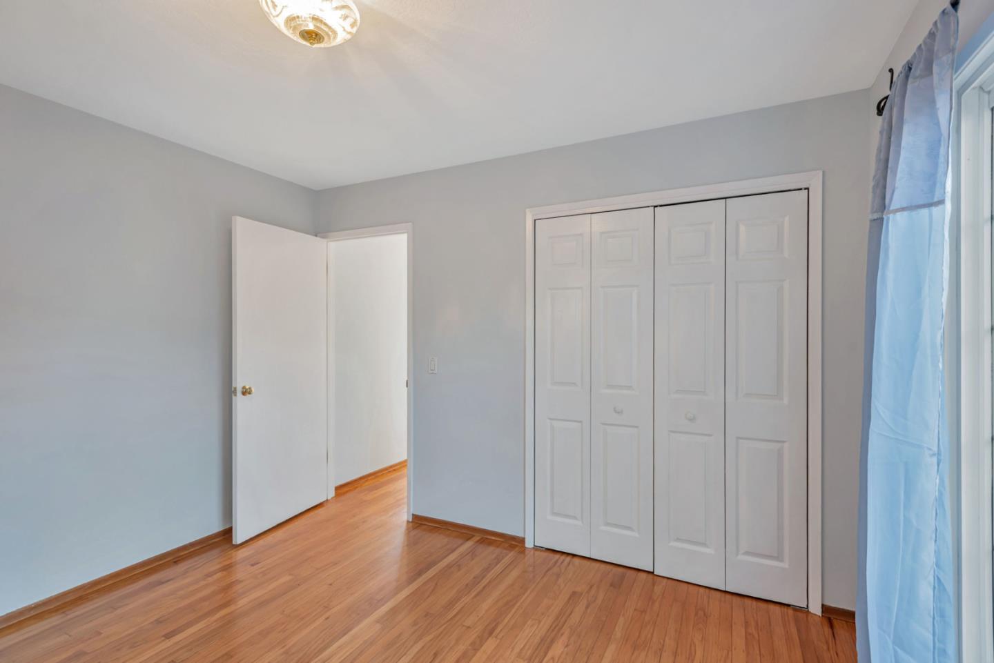 Detail Gallery Image 22 of 34 For 250 San Carlos Ave, Redwood City,  CA 94061 - 2 Beds | 1 Baths