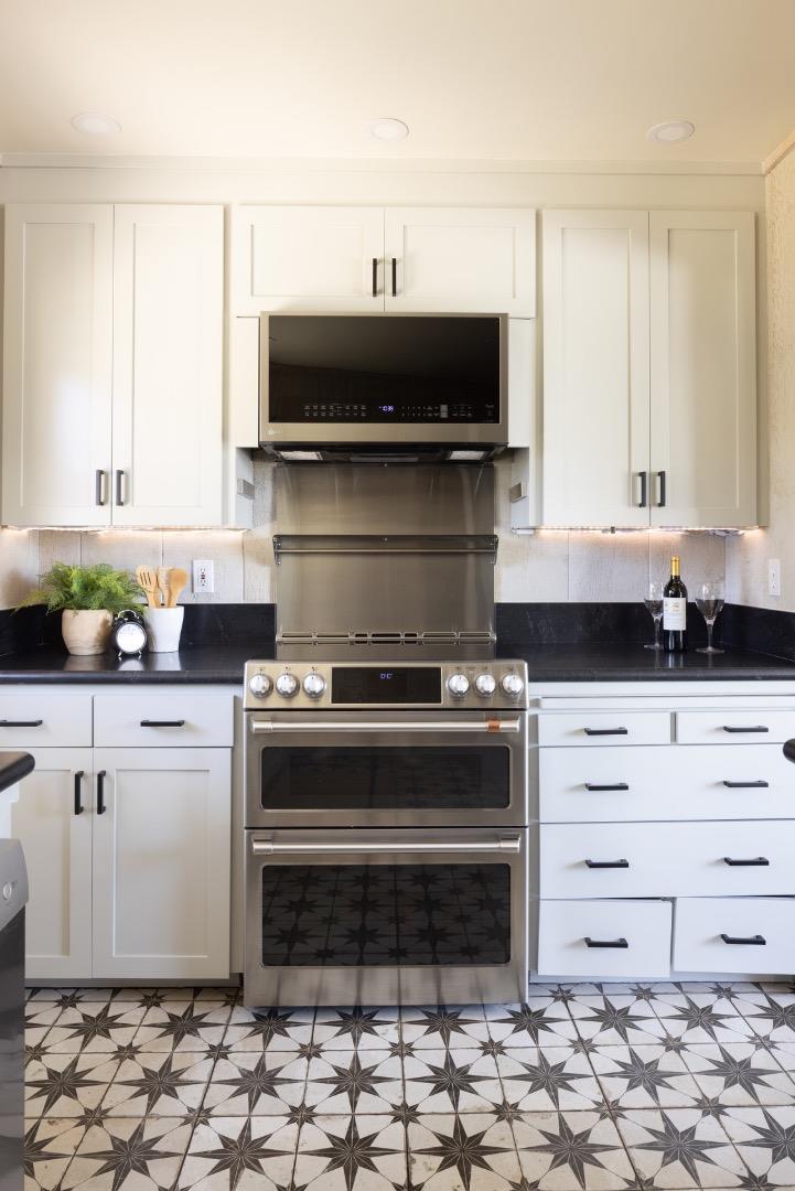 Detail Gallery Image 12 of 18 For 5165 Carmel Valley Rd, Carmel,  CA 93923 - 2 Beds | 1 Baths