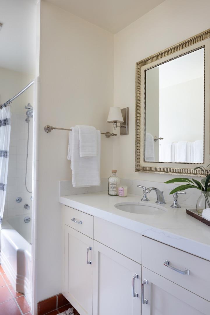 Detail Gallery Image 15 of 18 For 5165 Carmel Valley Rd, Carmel,  CA 93923 - 2 Beds | 1 Baths