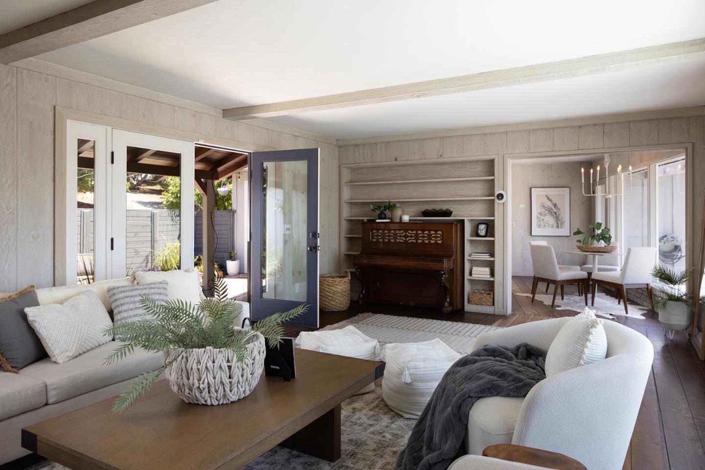 Detail Gallery Image 6 of 18 For 5165 Carmel Valley Rd, Carmel,  CA 93923 - 2 Beds | 1 Baths