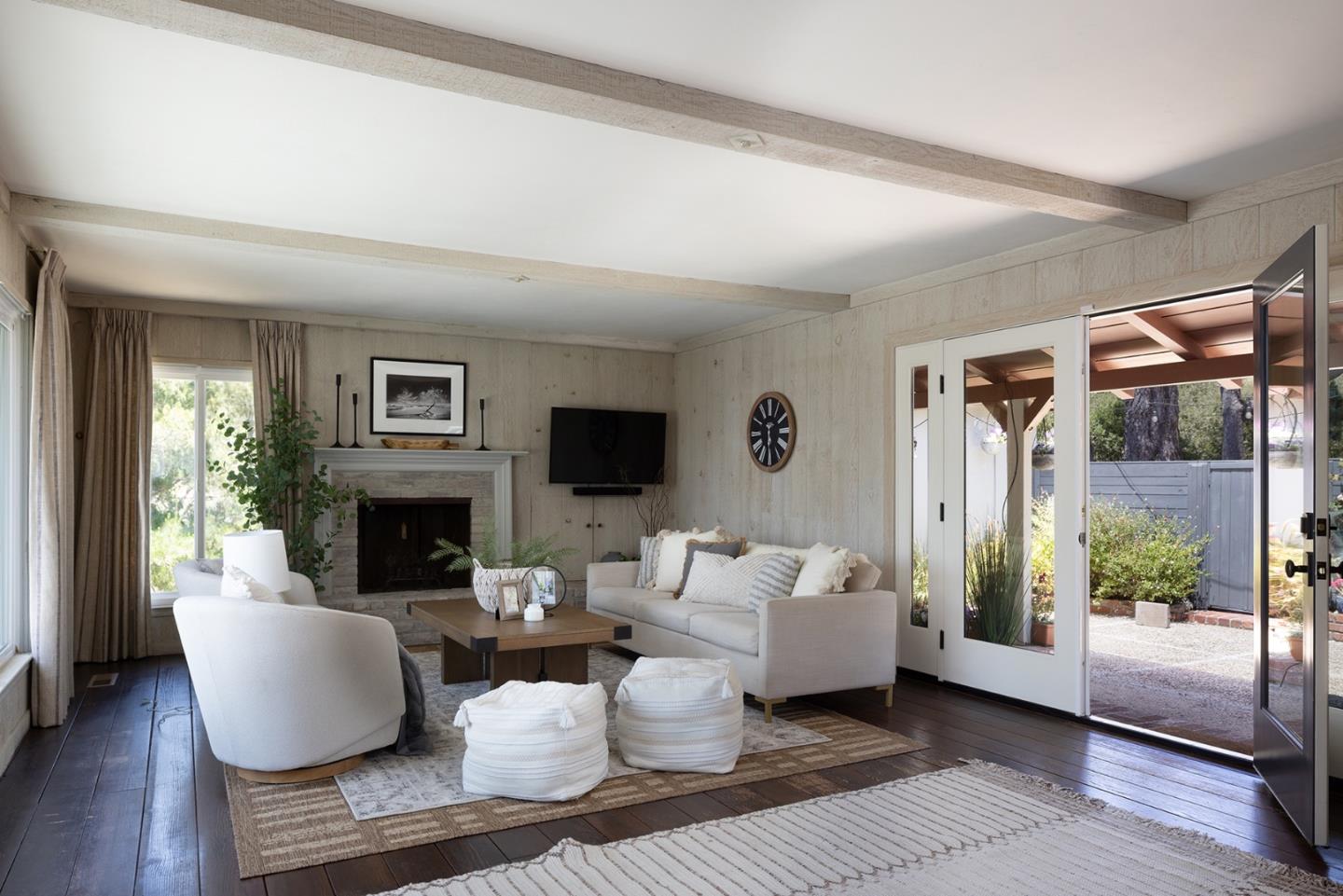 Detail Gallery Image 7 of 18 For 5165 Carmel Valley Rd, Carmel,  CA 93923 - 2 Beds | 1 Baths