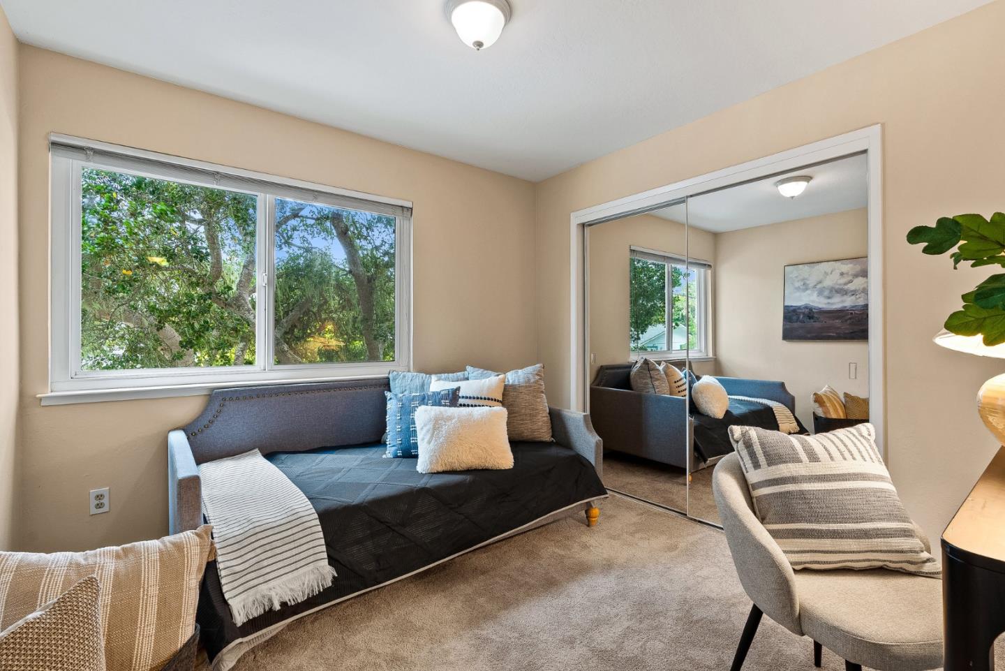 Detail Gallery Image 11 of 25 For 748 Junipero Ave, Pacific Grove,  CA 93950 - 3 Beds | 1/1 Baths