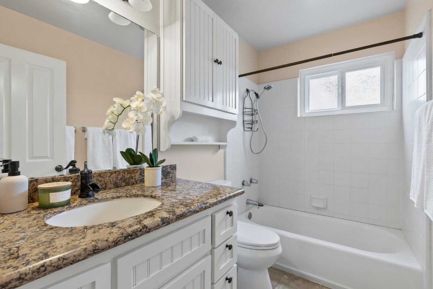 Detail Gallery Image 15 of 25 For 748 Junipero Ave, Pacific Grove,  CA 93950 - 3 Beds | 1/1 Baths