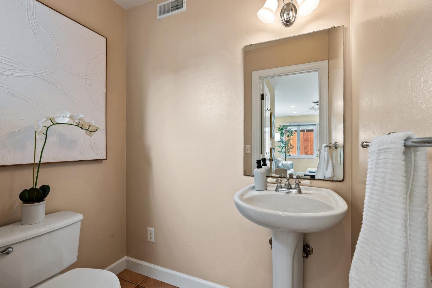 Detail Gallery Image 17 of 25 For 748 Junipero Ave, Pacific Grove,  CA 93950 - 3 Beds | 1/1 Baths