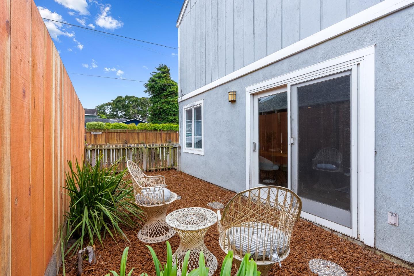 Detail Gallery Image 18 of 25 For 748 Junipero Ave, Pacific Grove,  CA 93950 - 3 Beds | 1/1 Baths