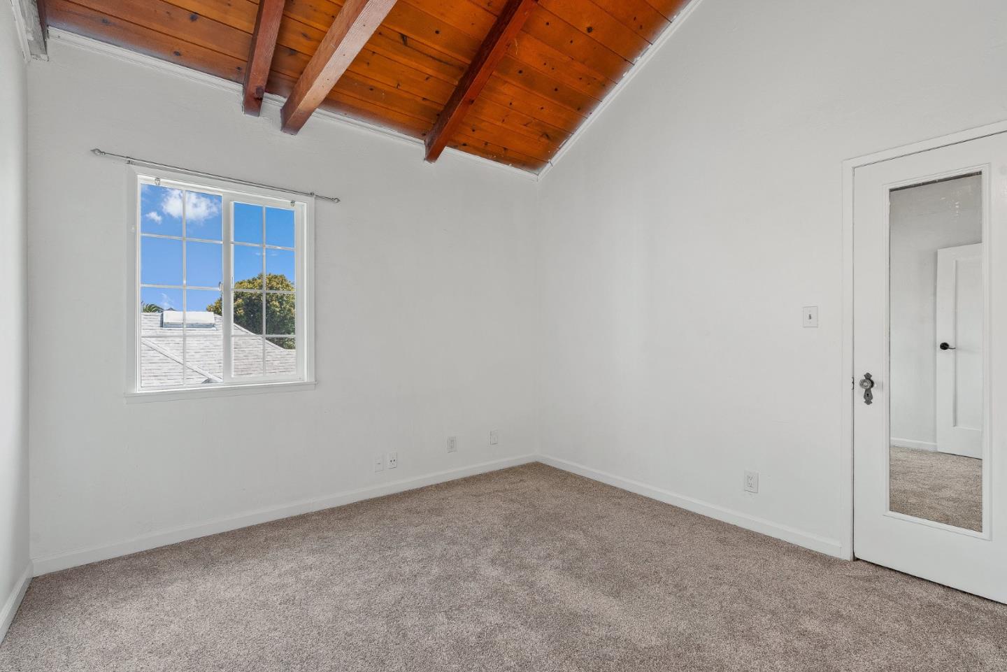 Detail Gallery Image 20 of 31 For 540 Spruce Ave, Pacific Grove,  CA 93950 - 3 Beds | 2 Baths