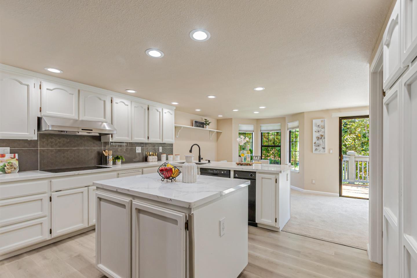 Detail Gallery Image 11 of 60 For 5976 Post Oak Cir, San Jose,  CA 95120 - 3 Beds | 3 Baths