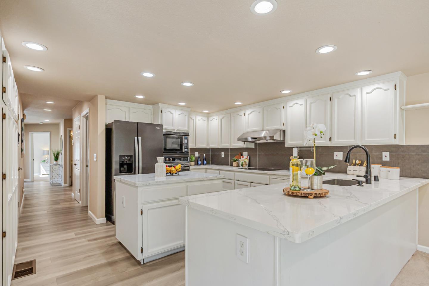 Detail Gallery Image 12 of 60 For 5976 Post Oak Cir, San Jose,  CA 95120 - 3 Beds | 3 Baths