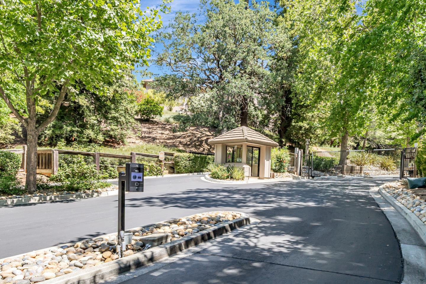 Detail Gallery Image 56 of 60 For 5976 Post Oak Cir, San Jose,  CA 95120 - 3 Beds | 3 Baths