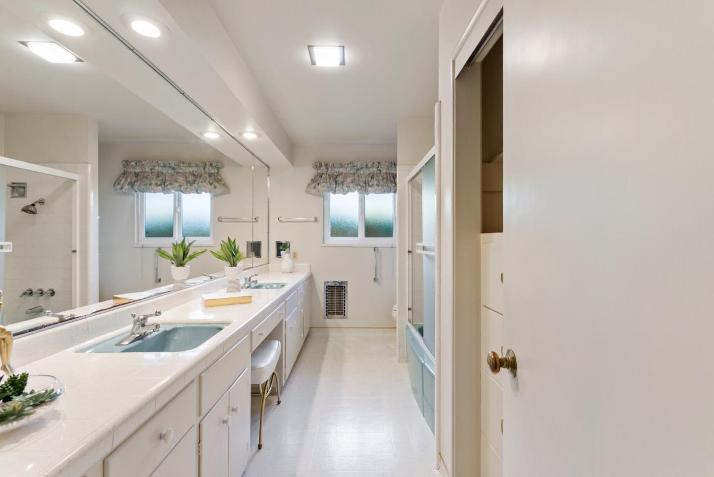 Detail Gallery Image 31 of 57 For 1781 Prune St, Hollister,  CA 95023 - 2 Beds | 2 Baths