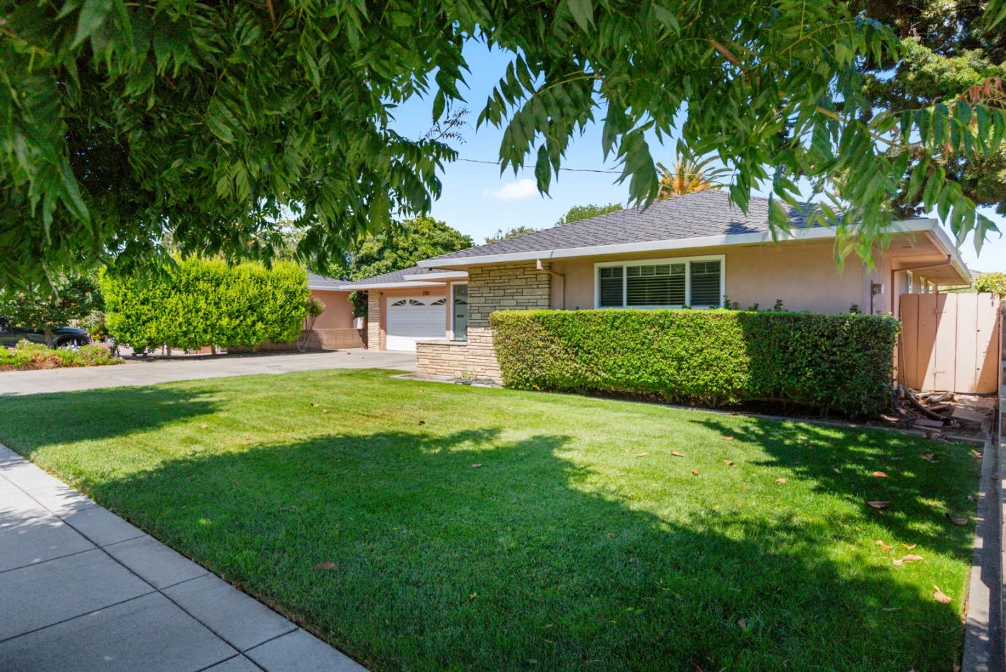 Detail Gallery Image 4 of 57 For 1781 Prune St, Hollister,  CA 95023 - 2 Beds | 2 Baths