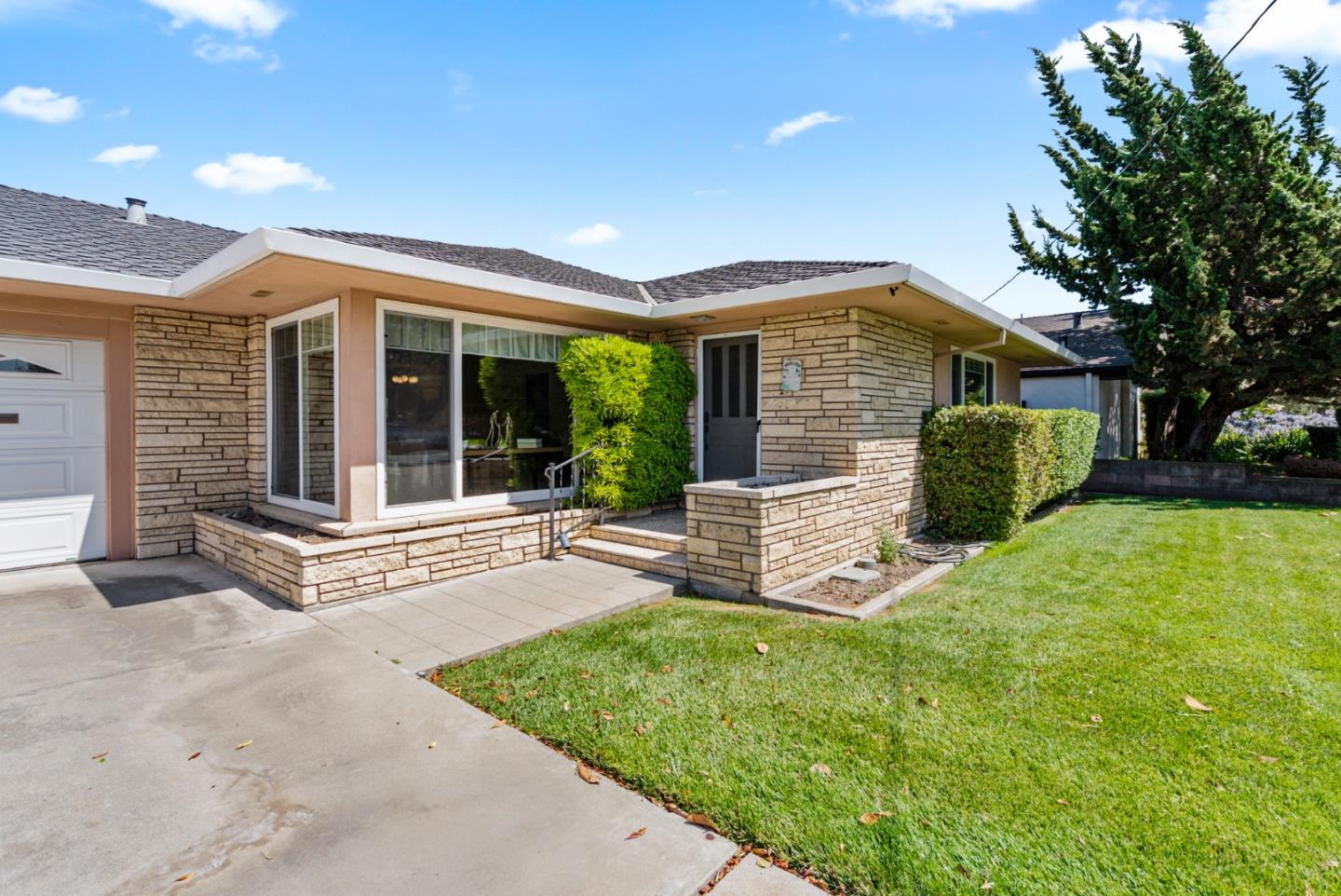 Detail Gallery Image 7 of 57 For 1781 Prune St, Hollister,  CA 95023 - 2 Beds | 2 Baths