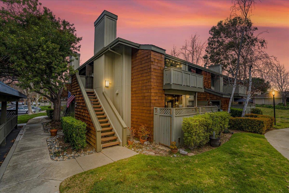 Detail Gallery Image 2 of 14 For 2014 La Terrace Cir, San Jose,  CA 95123 - 1 Beds | 1 Baths
