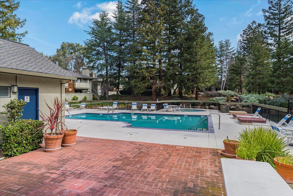 Detail Gallery Image 32 of 46 For 2014 La Terrace Cir, San Jose,  CA 95123 - 1 Beds | 1 Baths