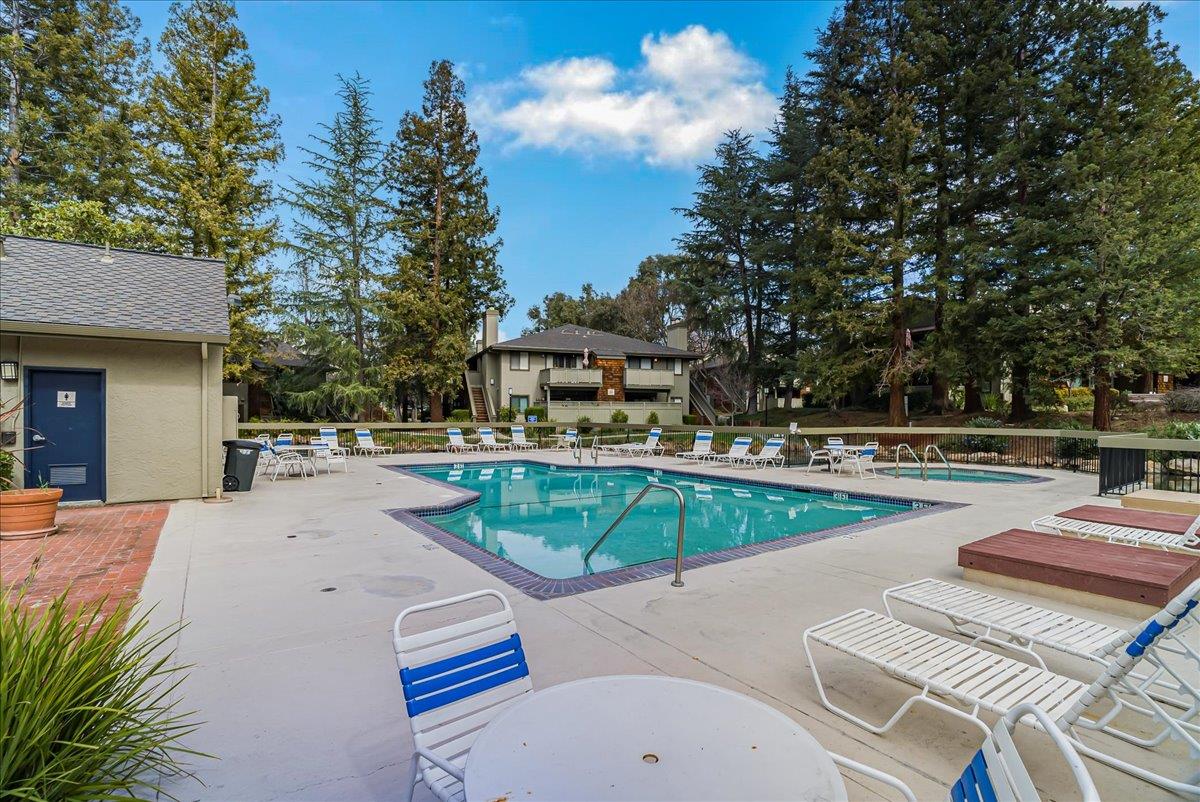 Detail Gallery Image 33 of 46 For 2014 La Terrace Cir, San Jose,  CA 95123 - 1 Beds | 1 Baths