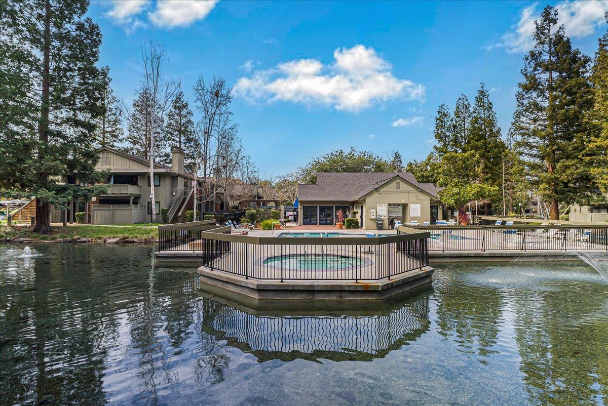Detail Gallery Image 34 of 46 For 2014 La Terrace Cir, San Jose,  CA 95123 - 1 Beds | 1 Baths