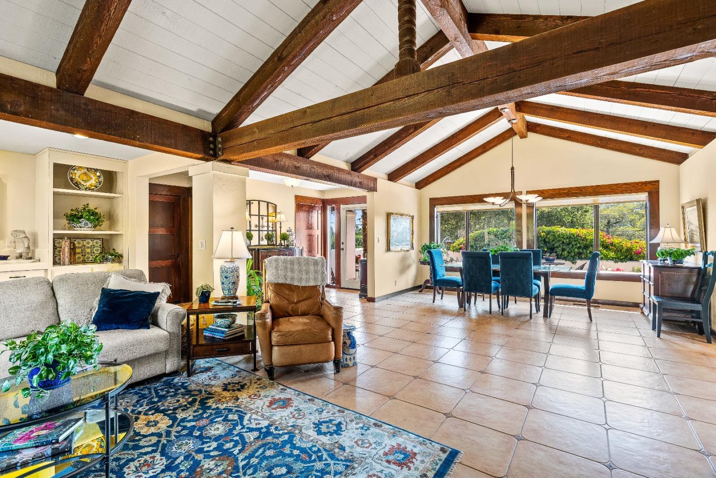 Detail Gallery Image 13 of 28 For 102 Pasatiempo Dr, Santa Cruz,  CA 95060 - 3 Beds | 2/1 Baths