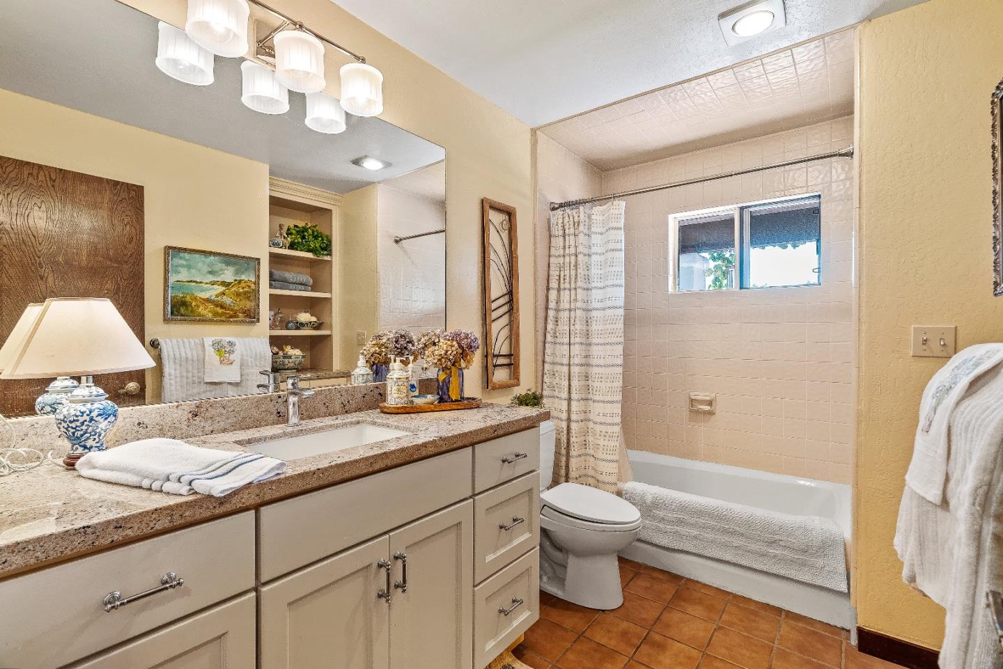 Detail Gallery Image 19 of 28 For 102 Pasatiempo Dr, Santa Cruz,  CA 95060 - 3 Beds | 2/1 Baths