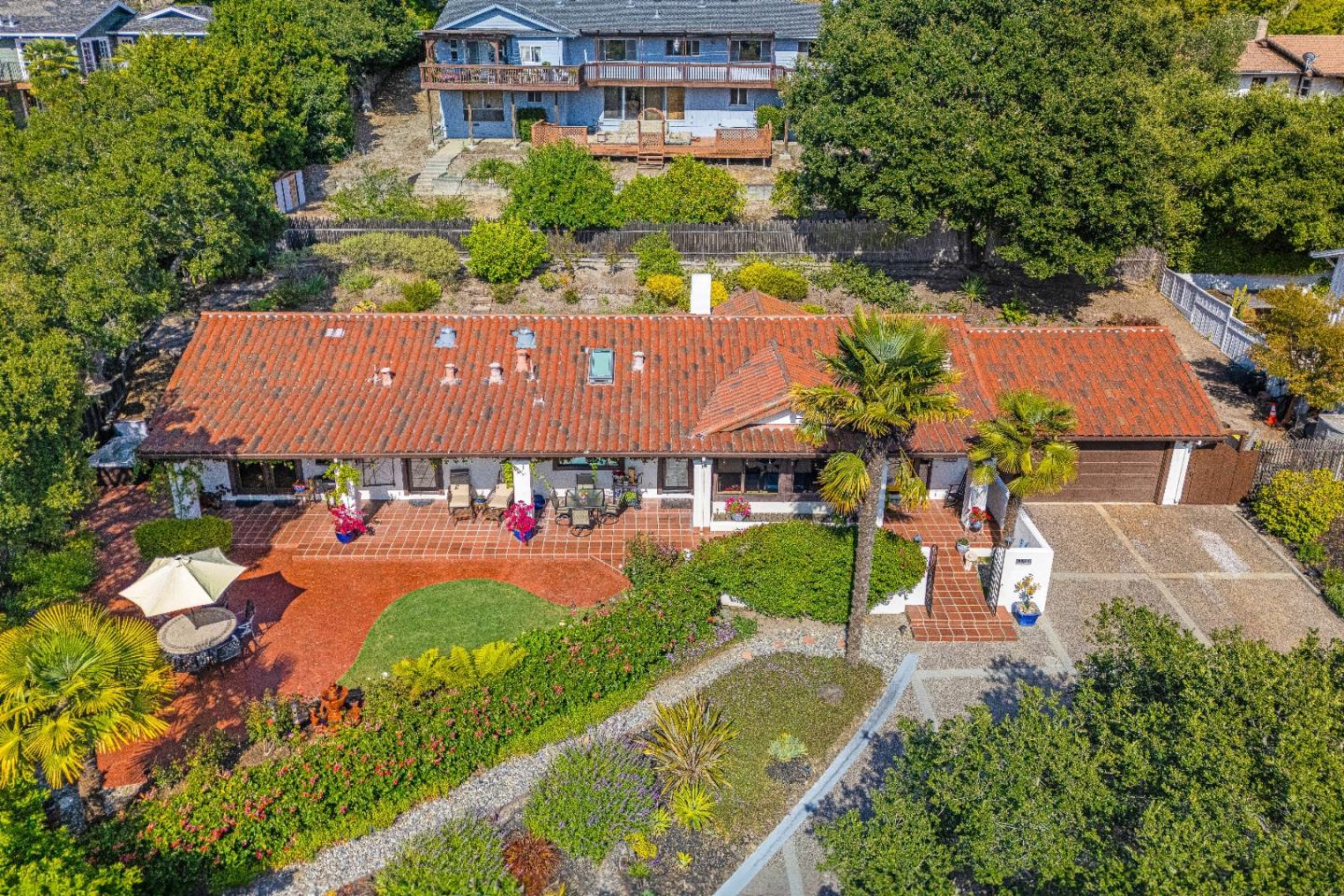 Detail Gallery Image 24 of 28 For 102 Pasatiempo Dr, Santa Cruz,  CA 95060 - 3 Beds | 2/1 Baths