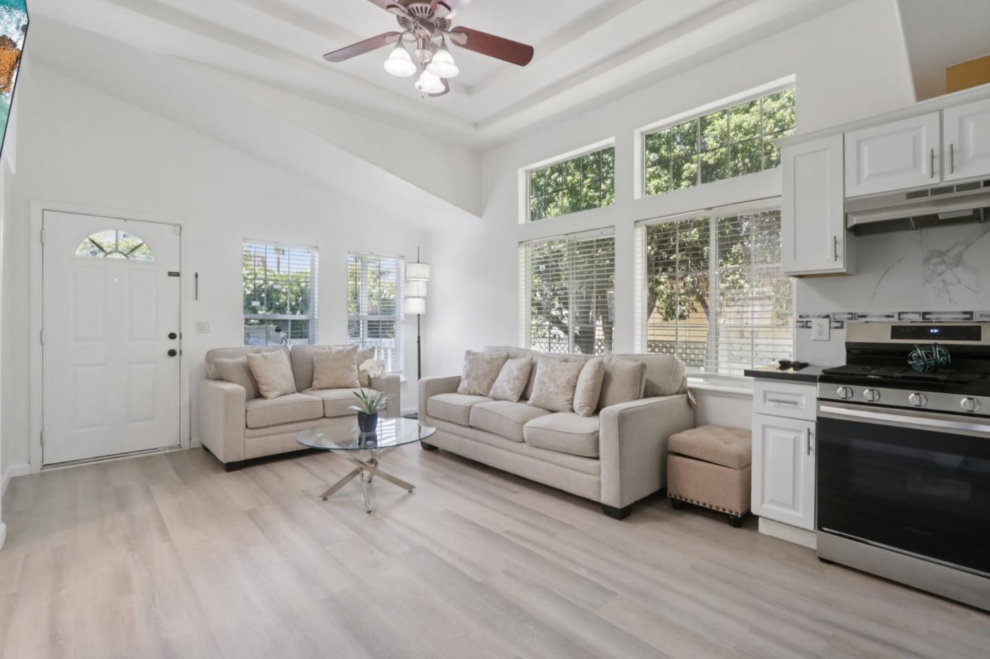 Detail Gallery Image 11 of 41 For 200 Ford Rd #242,  San Jose,  CA 95138 - 4 Beds | 3 Baths