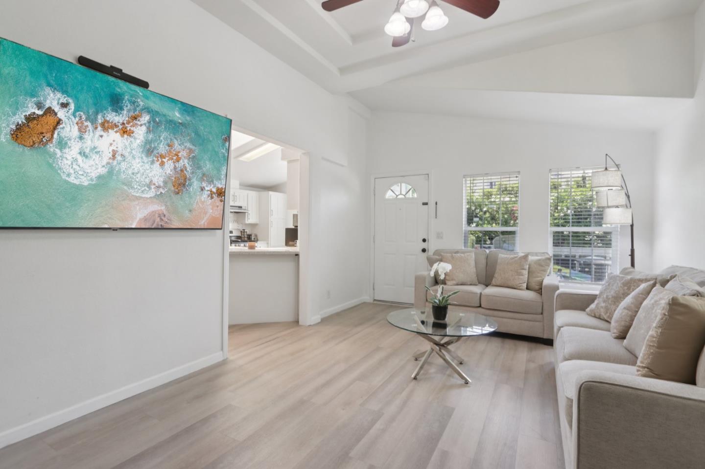 Detail Gallery Image 12 of 41 For 200 Ford Rd #242,  San Jose,  CA 95138 - 4 Beds | 3 Baths