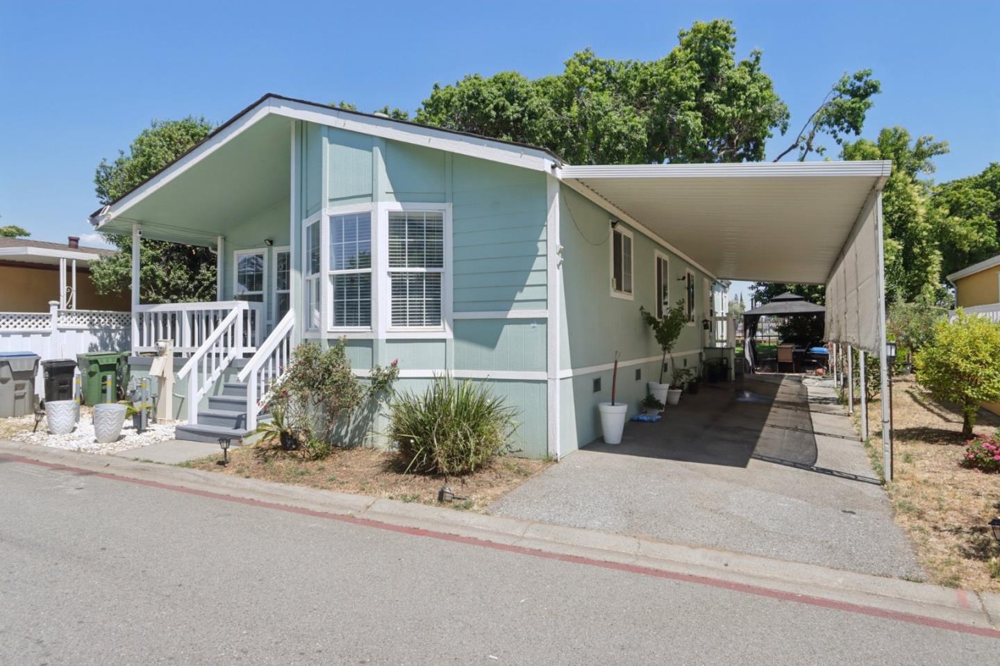 Detail Gallery Image 27 of 41 For 200 Ford Rd #242,  San Jose,  CA 95138 - 4 Beds | 3 Baths