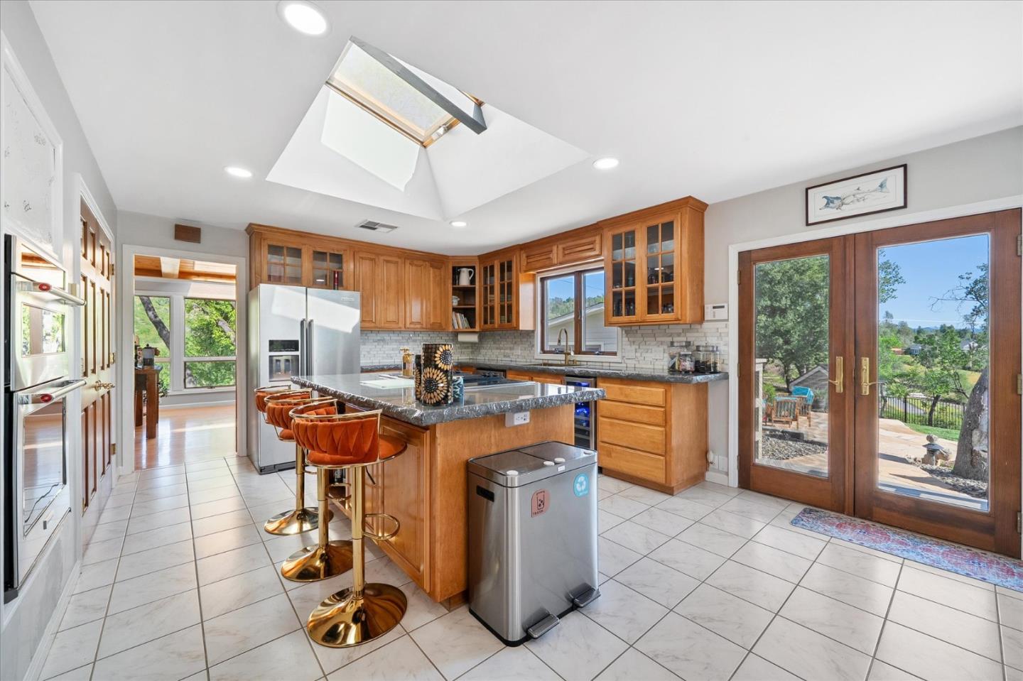 Detail Gallery Image 13 of 82 For 15907 Cindee Ln, Redding,  CA 96001 - 4 Beds | 3 Baths