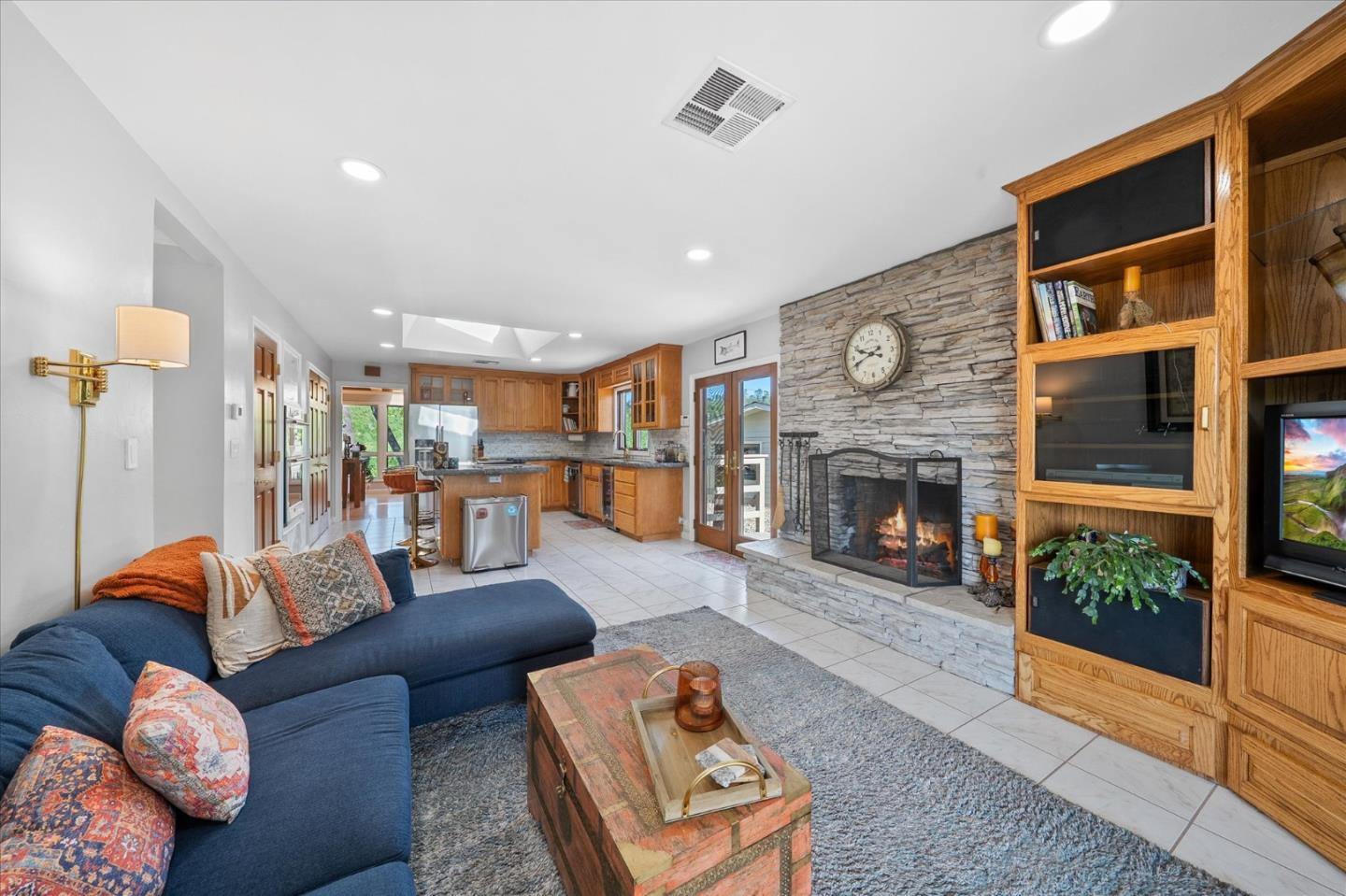 Detail Gallery Image 17 of 82 For 15907 Cindee Ln, Redding,  CA 96001 - 4 Beds | 3 Baths