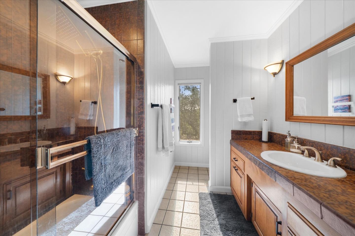 Detail Gallery Image 27 of 82 For 15907 Cindee Ln, Redding,  CA 96001 - 4 Beds | 3 Baths
