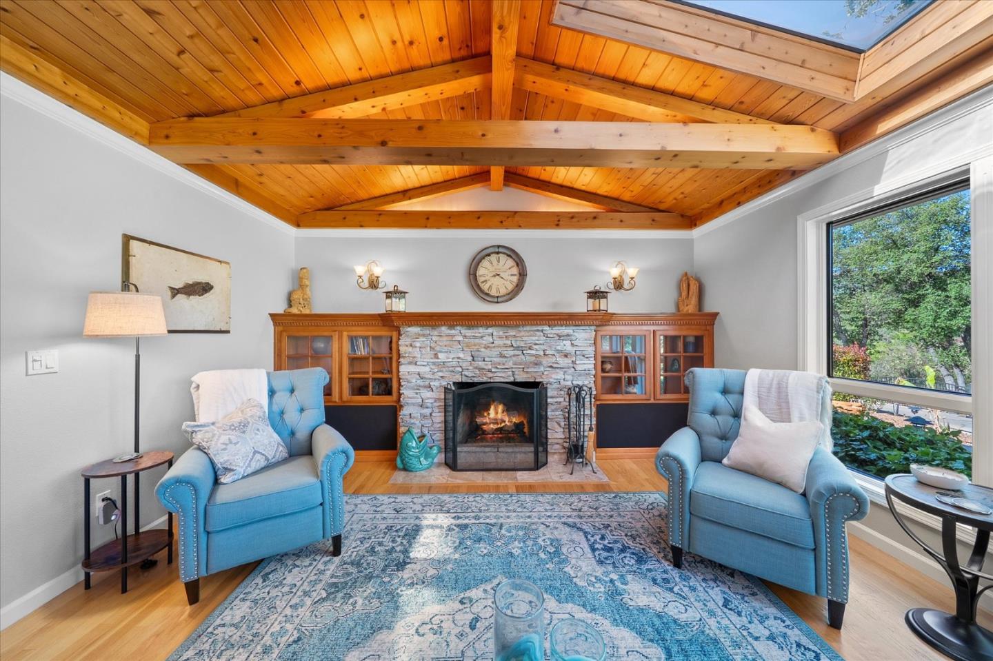 Detail Gallery Image 6 of 82 For 15907 Cindee Ln, Redding,  CA 96001 - 4 Beds | 3 Baths