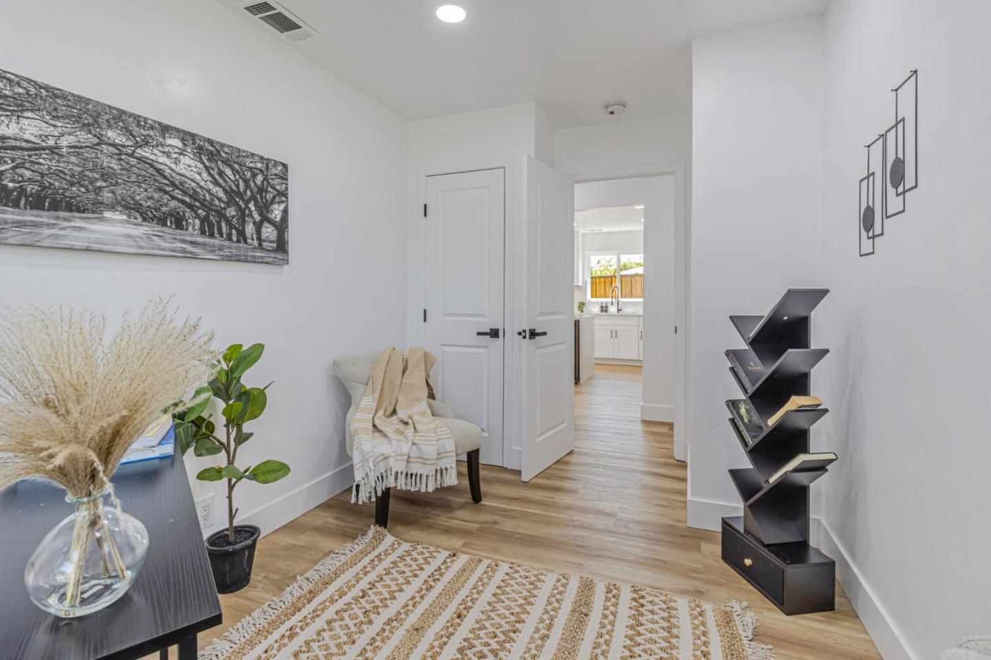 Detail Gallery Image 20 of 48 For 1235 N Bascom, San Jose,  CA 95128 - 4 Beds | 3 Baths