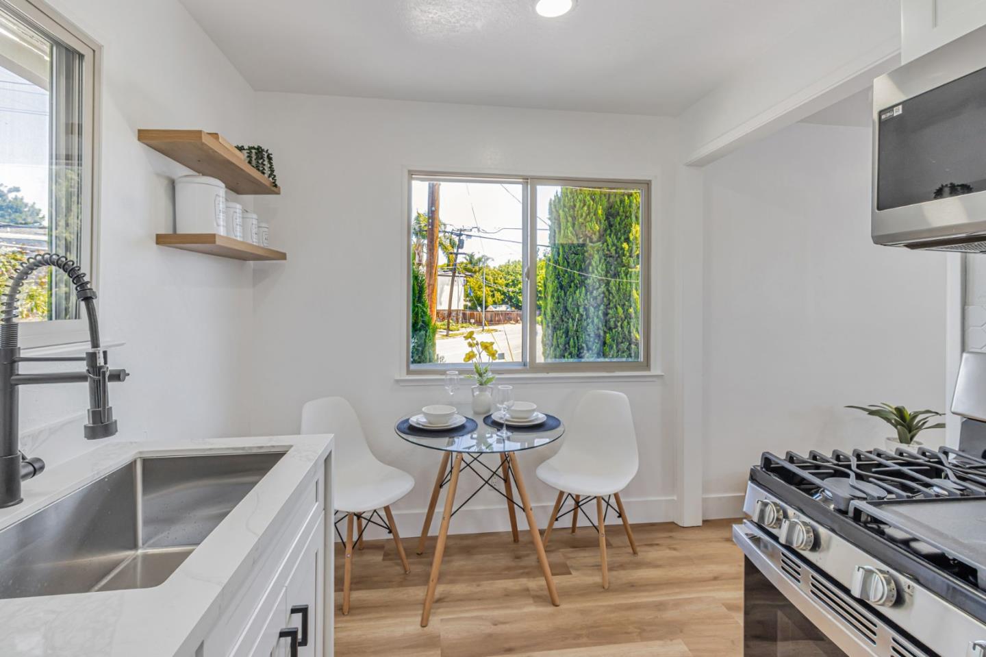 Detail Gallery Image 36 of 48 For 1235 N Bascom, San Jose,  CA 95128 - 4 Beds | 3 Baths