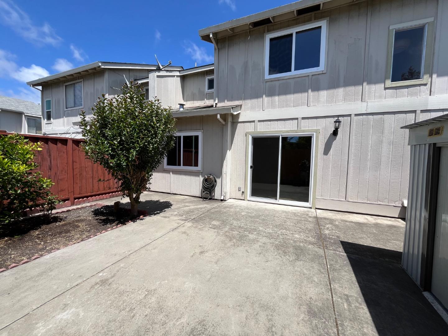 Detail Gallery Image 14 of 36 For 1037 Evans Ct, Hayward,  CA 94544 - 3 Beds | 2/1 Baths