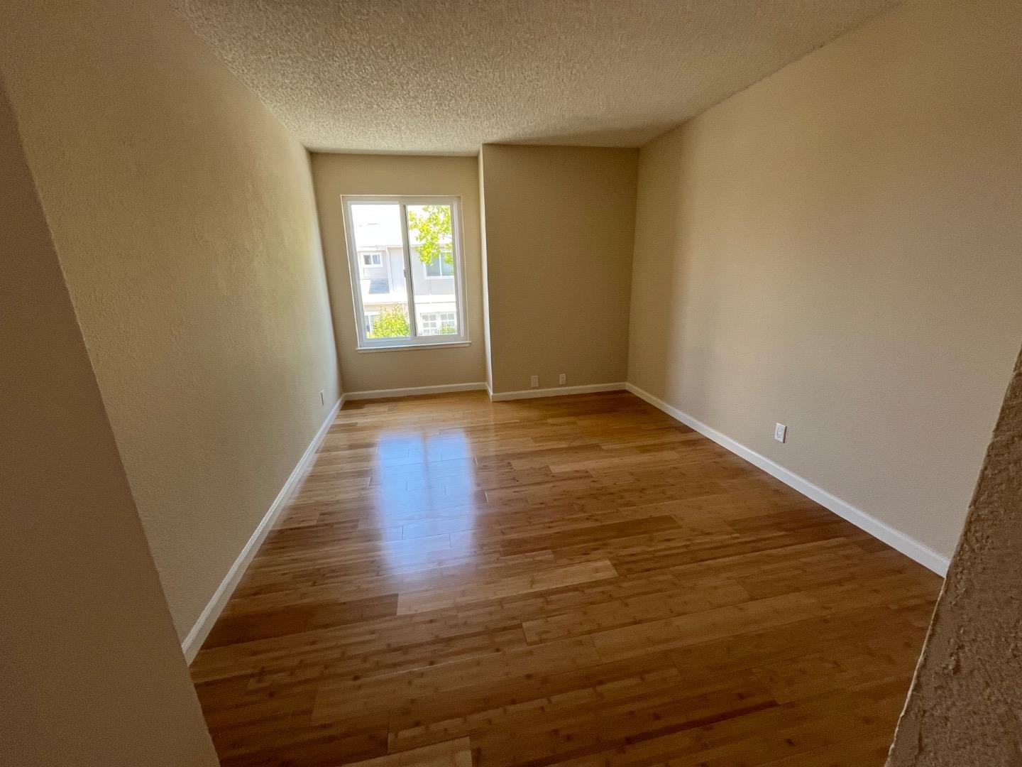 Detail Gallery Image 21 of 36 For 1037 Evans Ct, Hayward,  CA 94544 - 3 Beds | 2/1 Baths