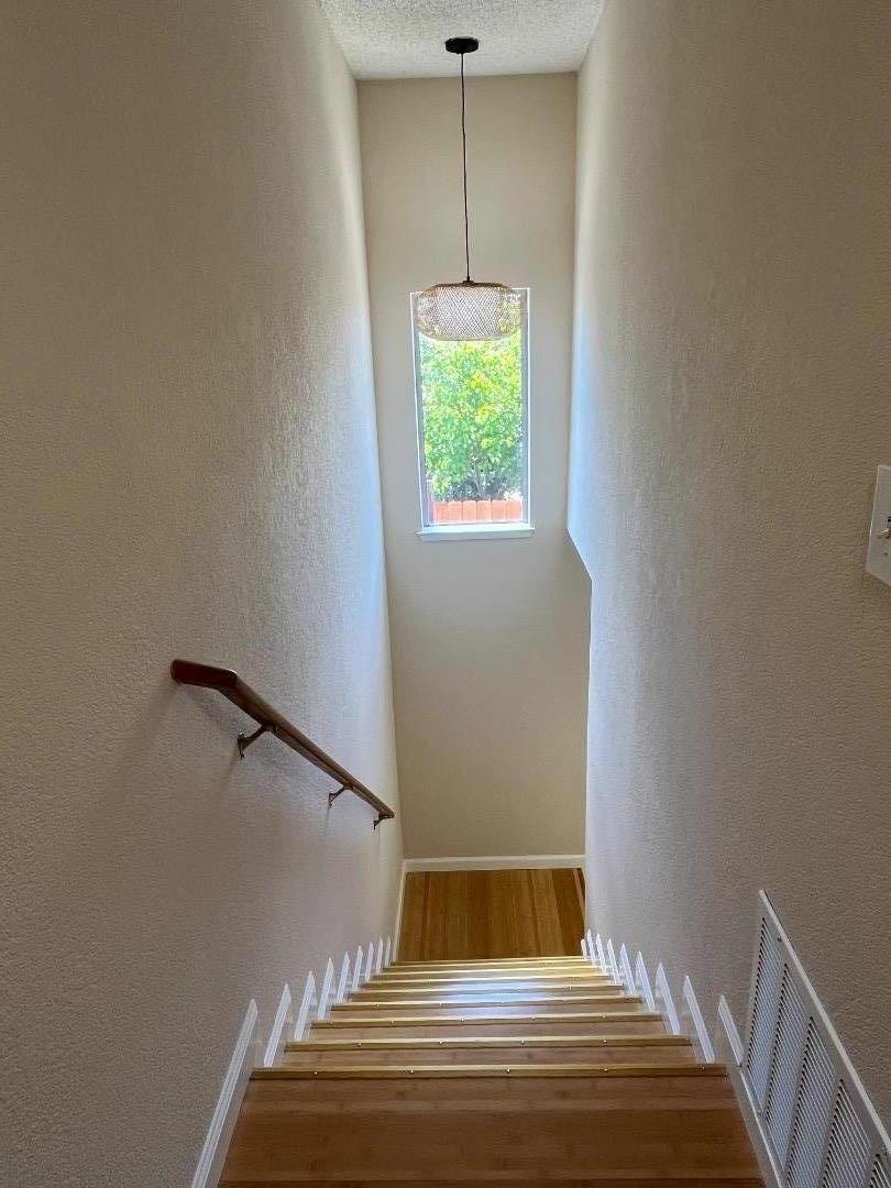 Detail Gallery Image 34 of 36 For 1037 Evans Ct, Hayward,  CA 94544 - 3 Beds | 2/1 Baths