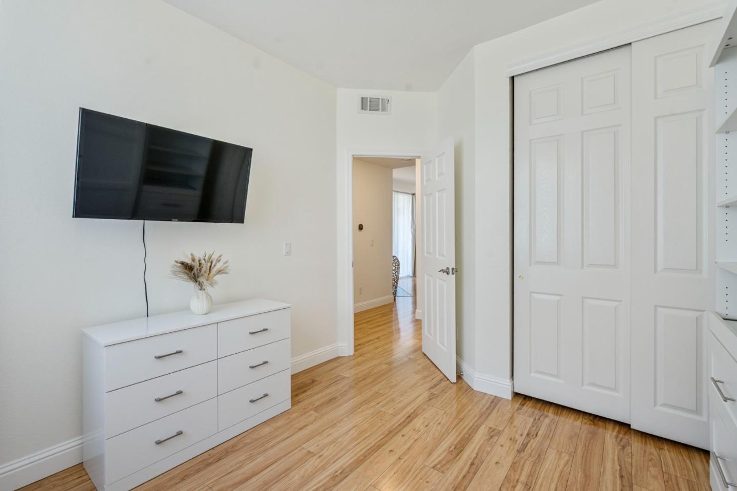 Detail Gallery Image 18 of 29 For 7239 Cronin Cir, Dublin,  CA 94568 - 2 Beds | 2 Baths