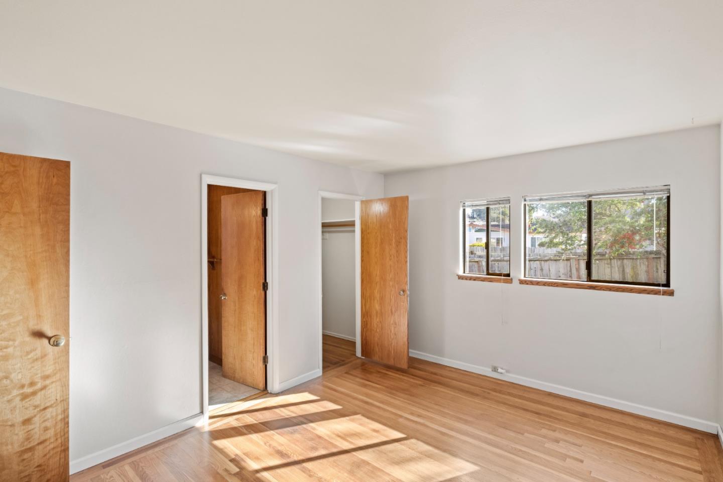 Detail Gallery Image 13 of 31 For 2050 Baldwin Ct, Seaside,  CA 93955 - 4 Beds | 3 Baths