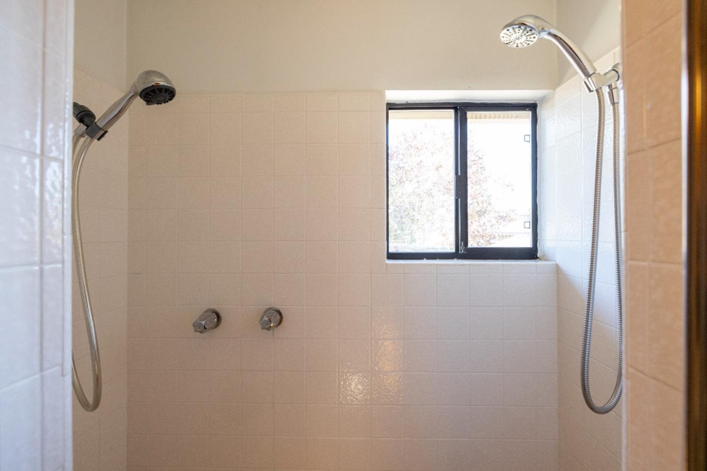 Detail Gallery Image 18 of 31 For 2050 Baldwin Ct, Seaside,  CA 93955 - 4 Beds | 3 Baths