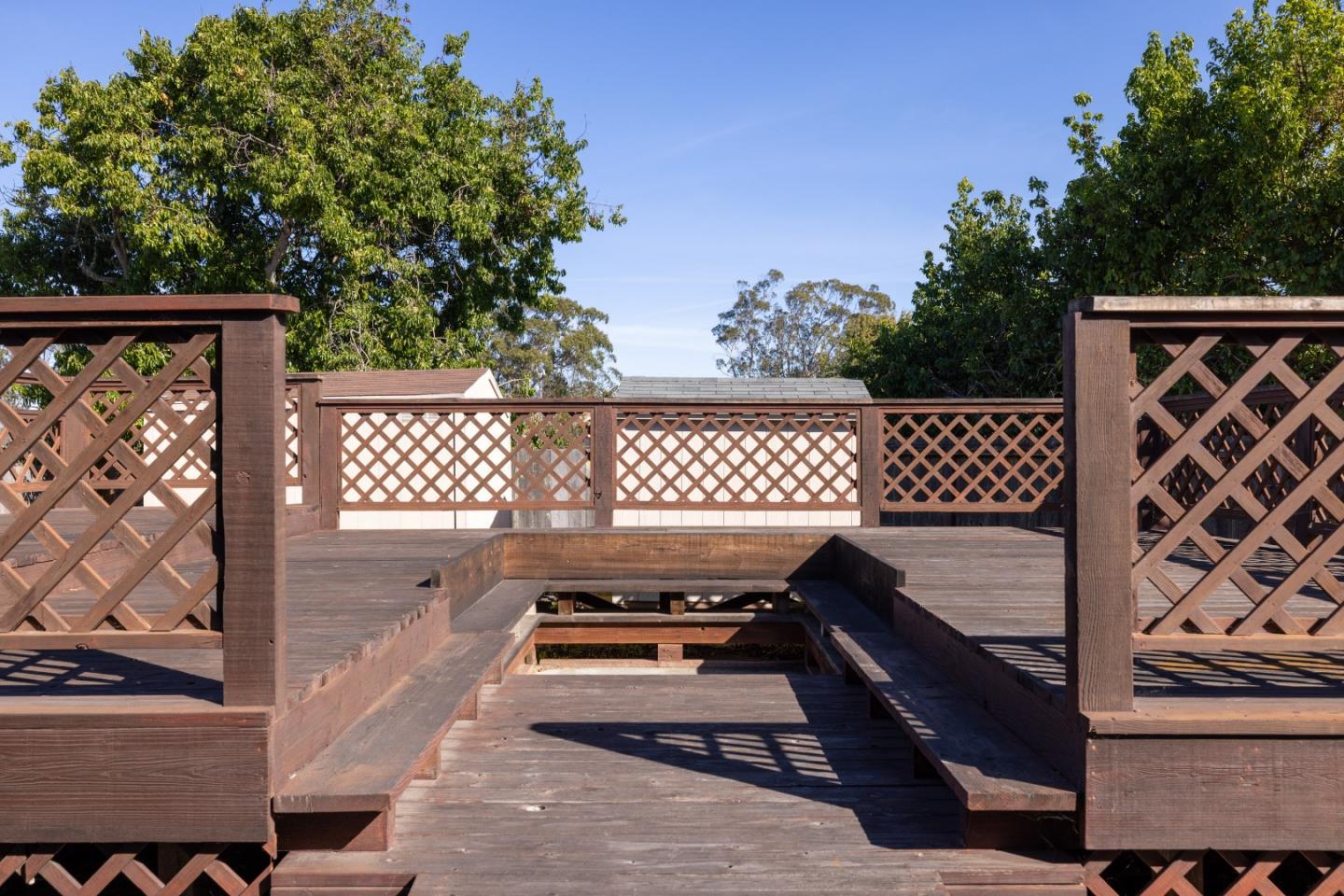 Detail Gallery Image 25 of 31 For 2050 Baldwin Ct, Seaside,  CA 93955 - 4 Beds | 3 Baths