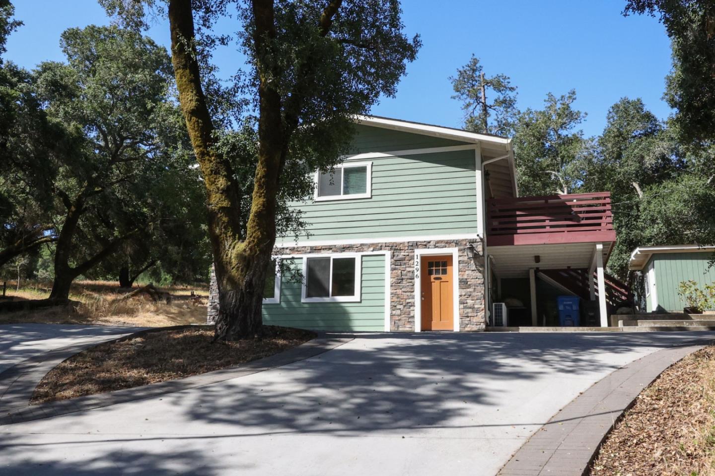 Detail Gallery Image 2 of 40 For 1296 Conference Dr, Scotts Valley,  CA 95066 - 3 Beds | 2 Baths