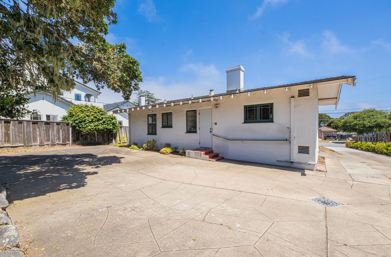 Detail Gallery Image 35 of 41 For 851 Bayview Ave, Pacific Grove,  CA 93950 - 2 Beds | 1 Baths