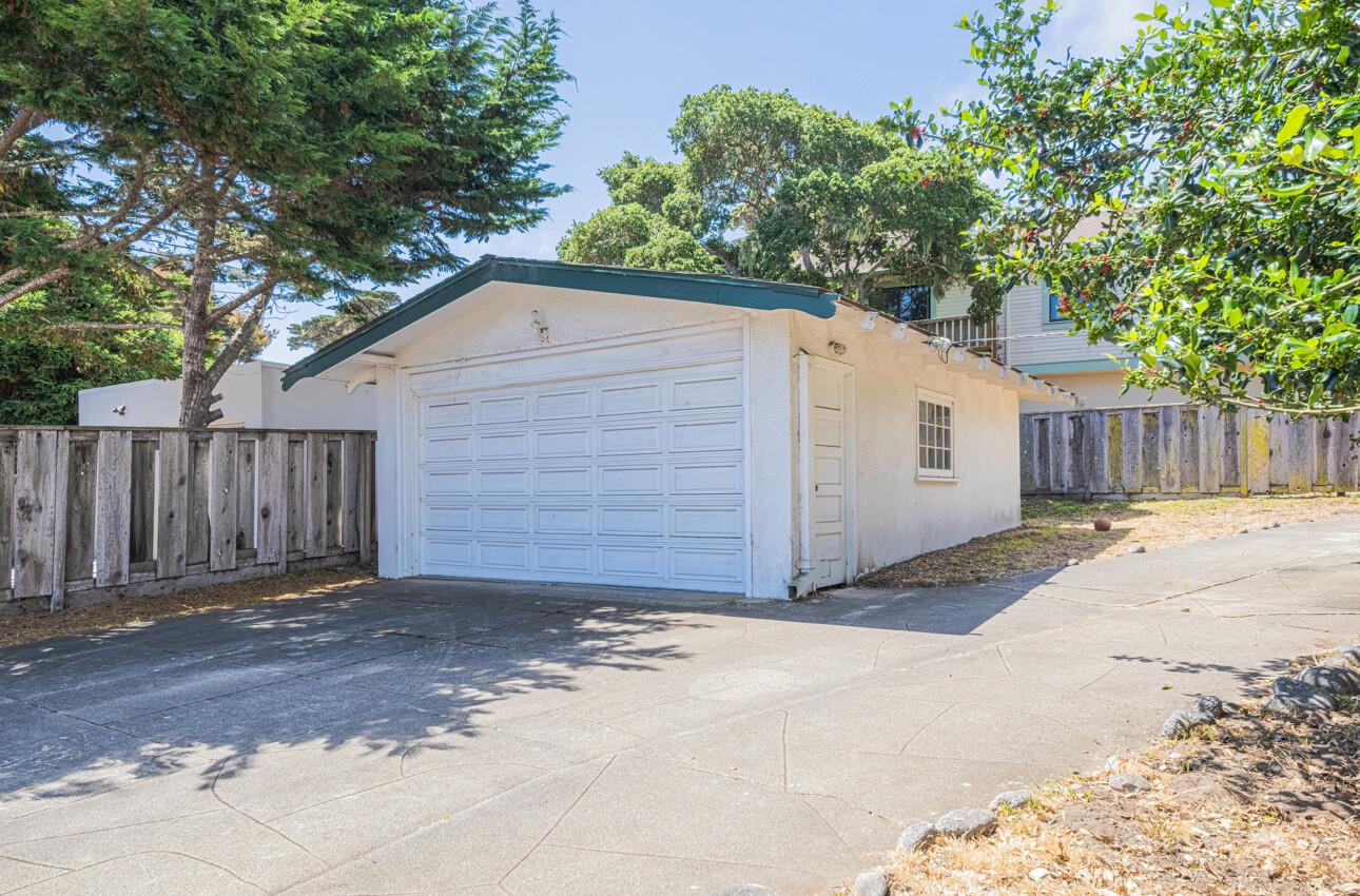 Detail Gallery Image 37 of 41 For 851 Bayview Ave, Pacific Grove,  CA 93950 - 2 Beds | 1 Baths