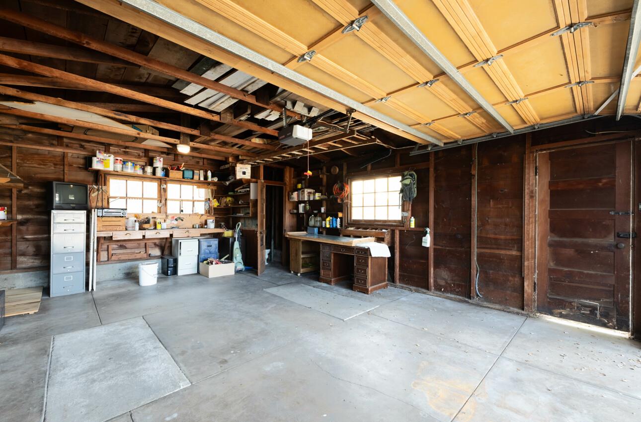 Detail Gallery Image 38 of 41 For 851 Bayview Ave, Pacific Grove,  CA 93950 - 2 Beds | 1 Baths