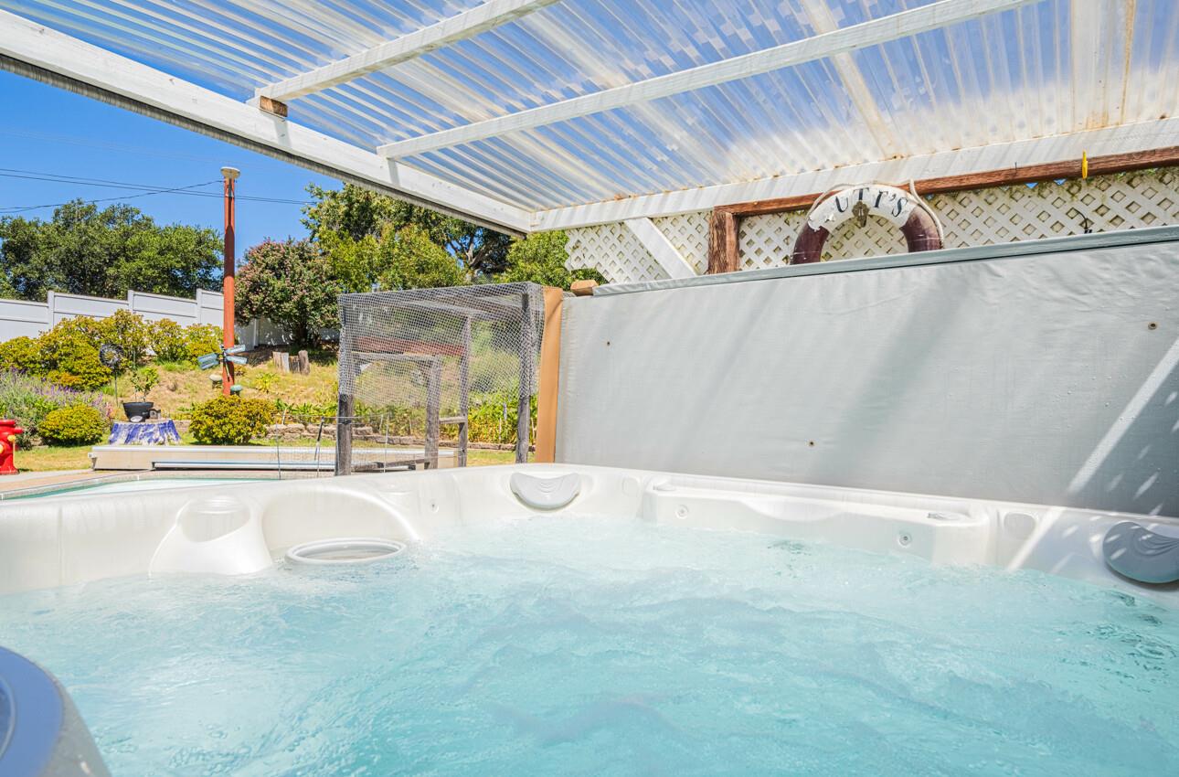 Detail Gallery Image 24 of 32 For 18101 Berta Canyon Rd, Salinas,  CA 93907 - 3 Beds | 2 Baths