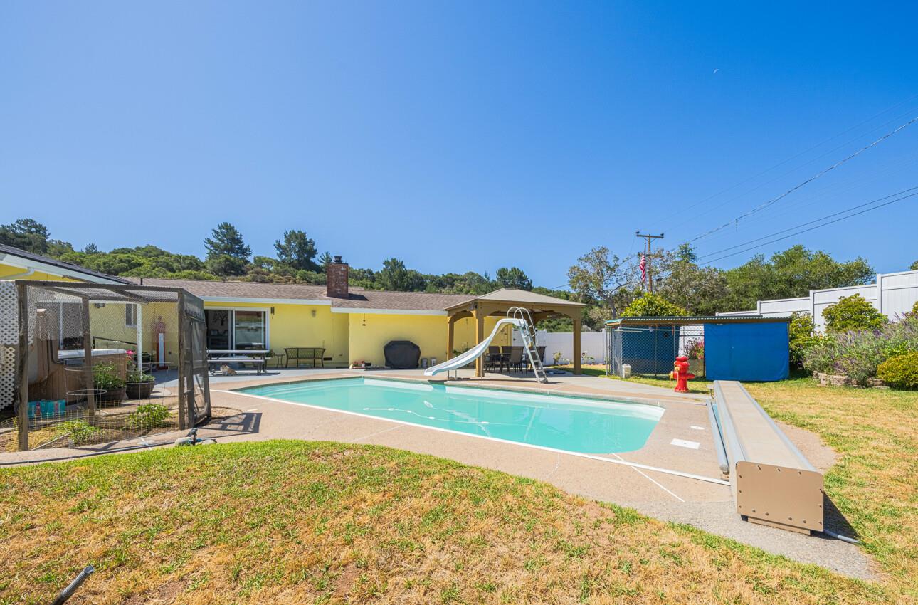 Detail Gallery Image 25 of 32 For 18101 Berta Canyon Rd, Salinas,  CA 93907 - 3 Beds | 2 Baths
