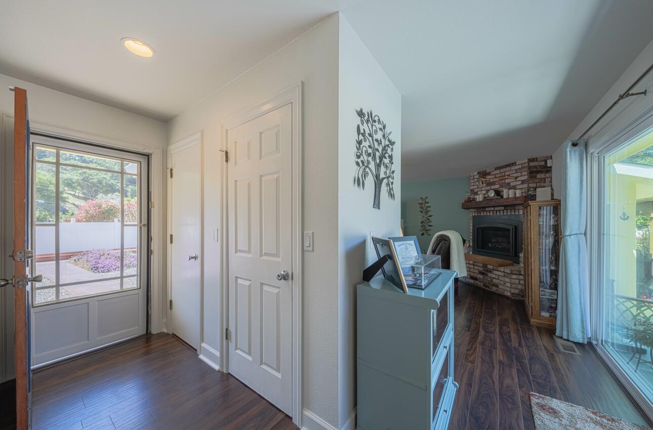 Detail Gallery Image 5 of 32 For 18101 Berta Canyon Rd, Salinas,  CA 93907 - 3 Beds | 2 Baths
